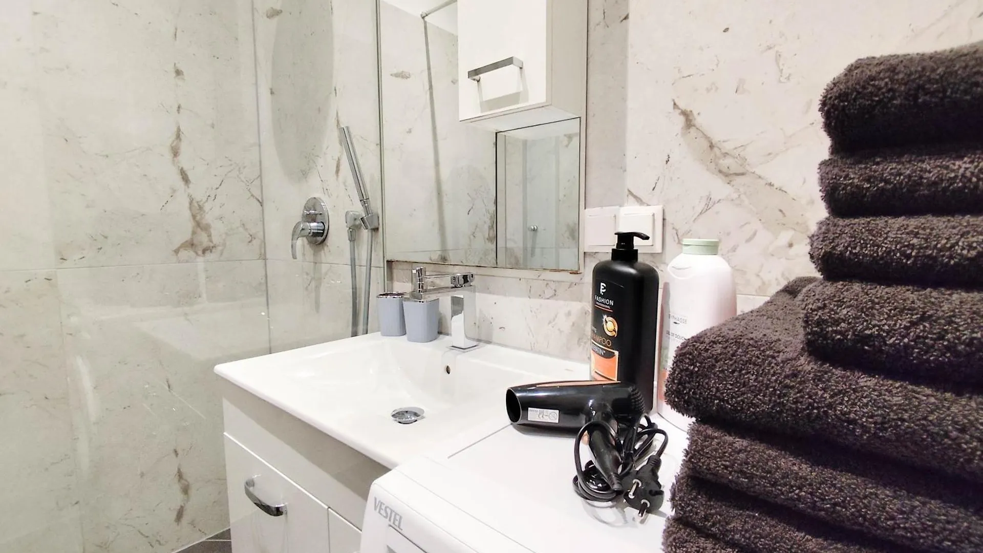 Cozy Apartment 2 In Central Location With Free Parking Vienna